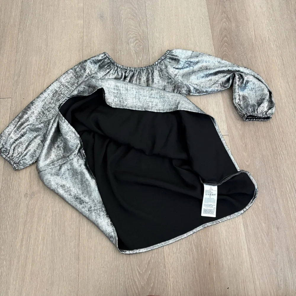 Old Navy Kids Girls Dress 3T Silver Shiny Metallic Long Sleeves Party NYE
